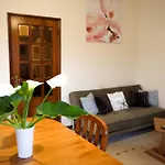 Eucalyptus Pink House Nyaraló