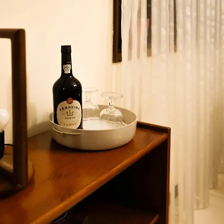 Eucalyptus Pink House Covelo (Porto)