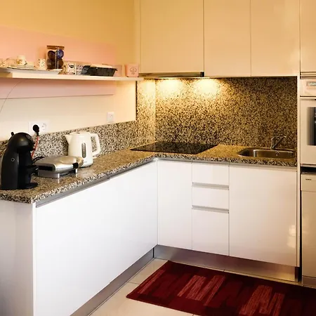 Eucalyptus Pink House *