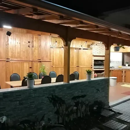 Eucalyptus Pink House Дом отдыха Covelo (Porto)