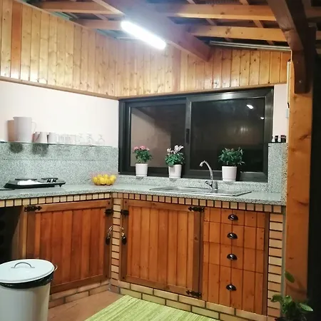 Eucalyptus Pink House Covelo (Porto)