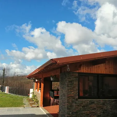 Eucalyptus Pink House Prázdninový dům Covelo (Porto)