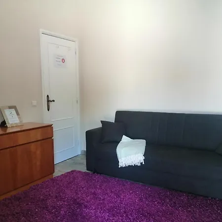 Eucalyptus Pink House Covelo (Porto)