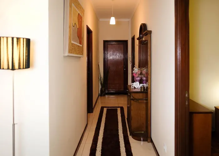 Eucalyptus Pink House Covelo (Porto)