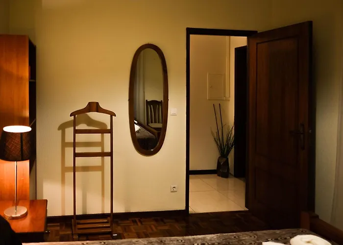 Nyaraló Eucalyptus Pink House Covelo (Porto)