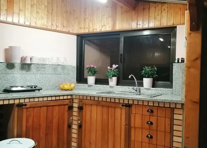 Eucalyptus Pink House Covelo (Porto)