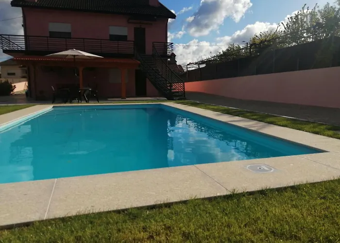 Eucalyptus Pink House * Covelo (Porto)